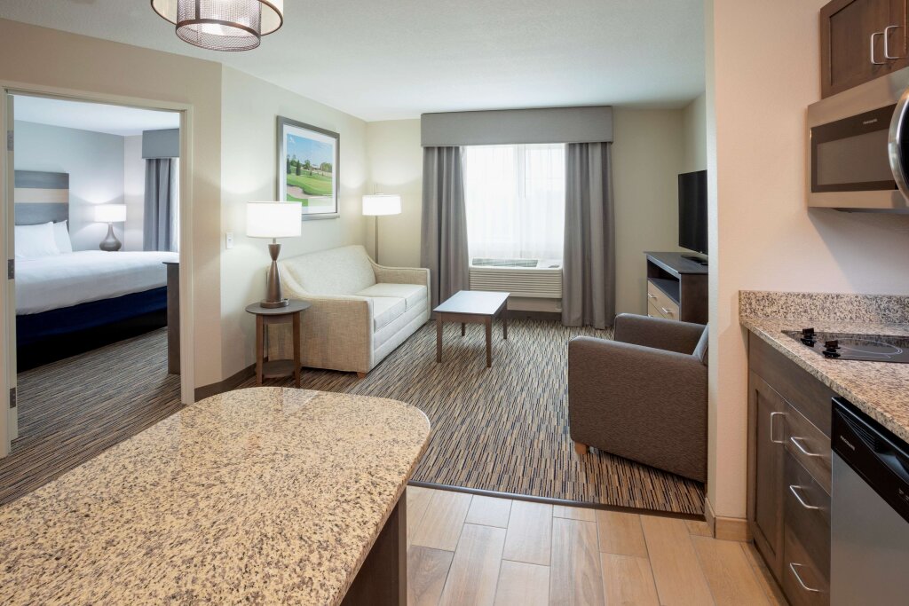 Двухместный люкс c 1 комнатой GrandStay Hotel & Suites Spicer