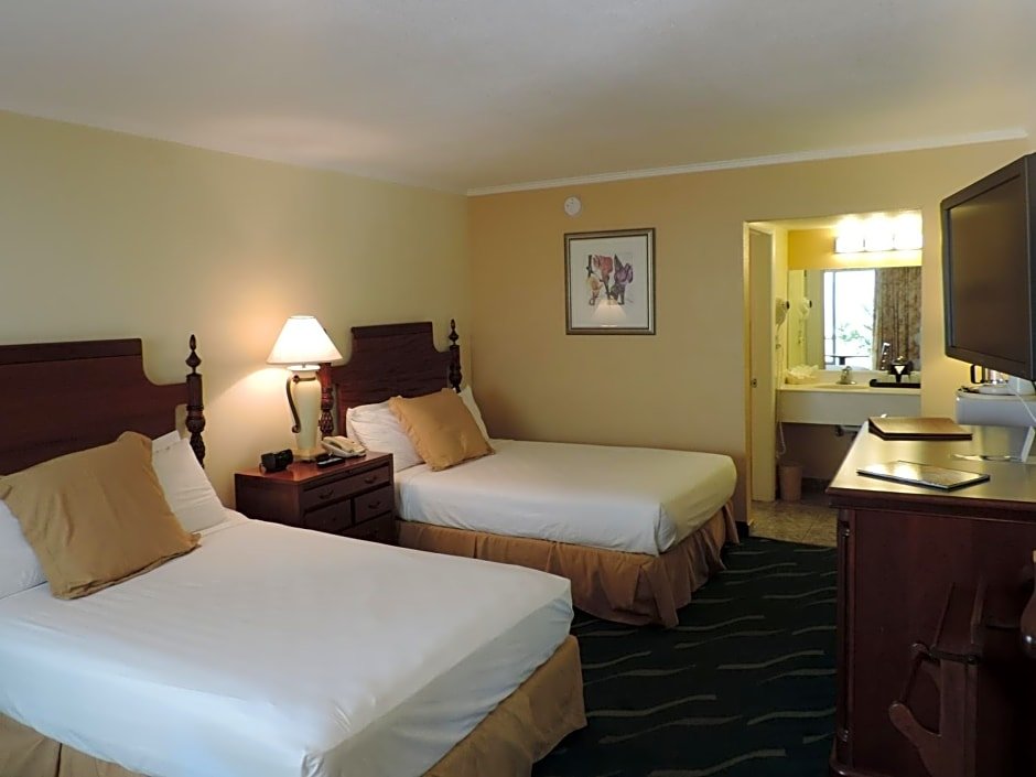 Standard Quadruple room Floridian Hotel