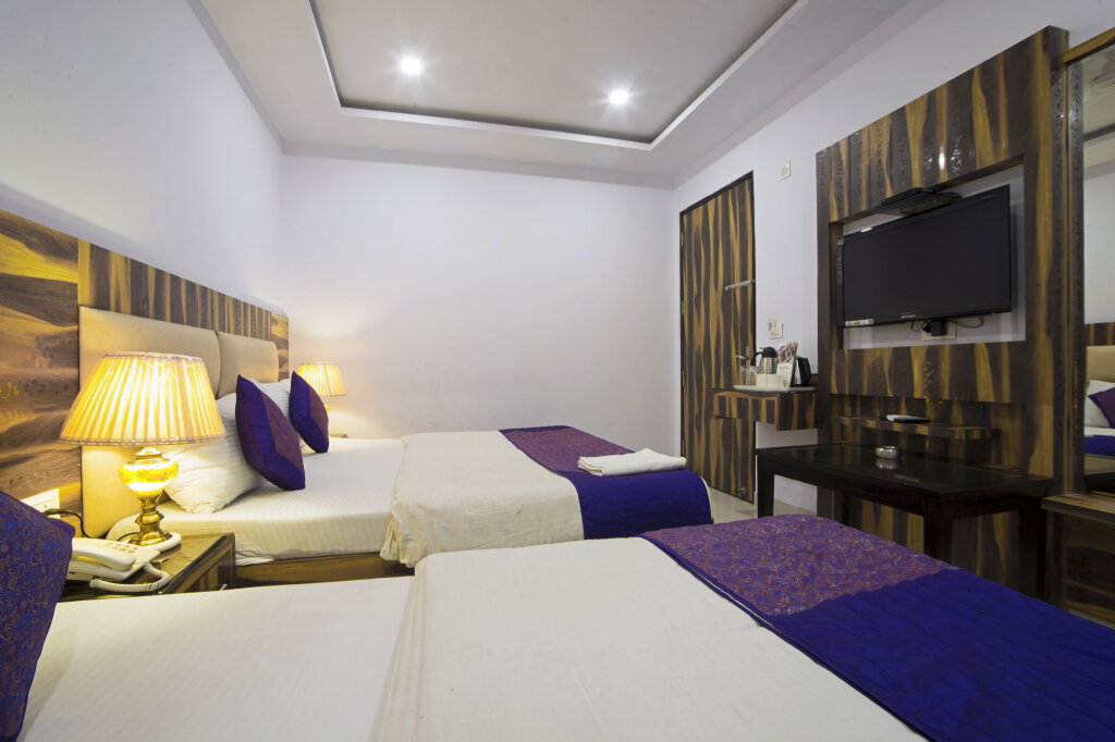 Standard Dreier Zimmer Hotel Srivinayak