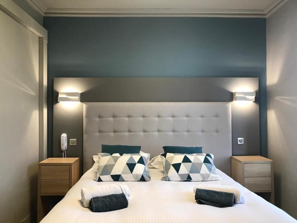 Standard Double room with partial sea view Hotel La Calanque