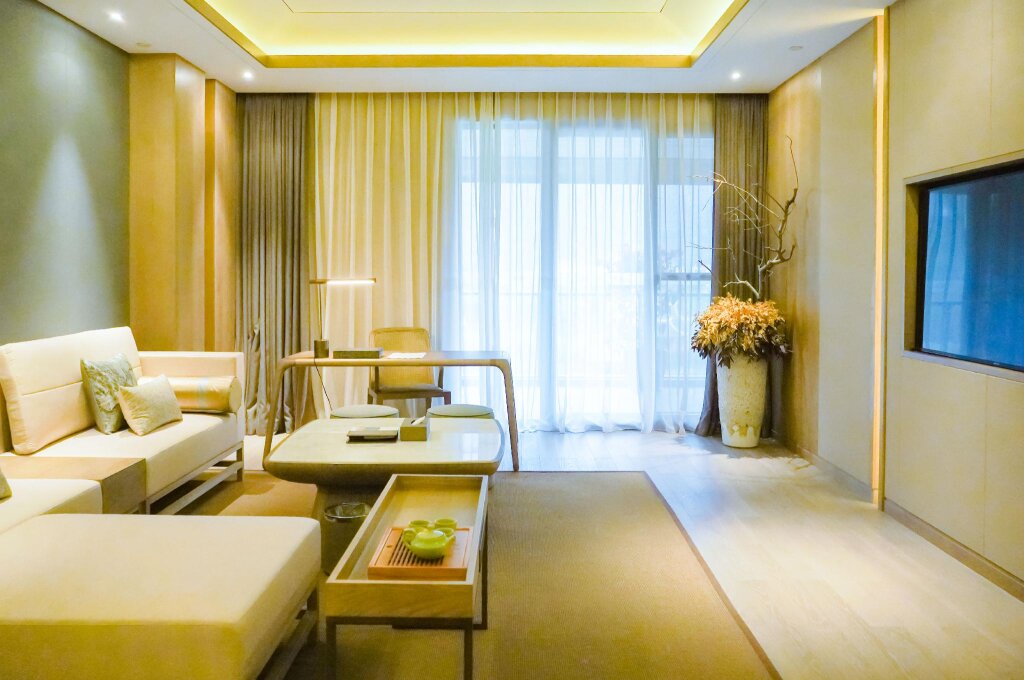 Suite with balcony Narada Resort & Sanqianli Yangshuo 阳朔三千漓君澜度假酒店