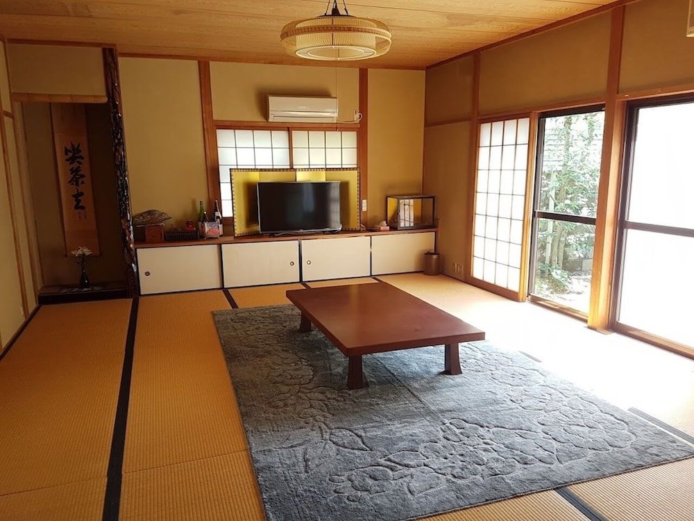 Camera familiare Standard con vista sul giardino Kyu-Hoshigatei
