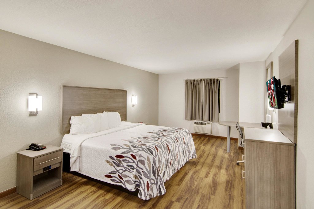 Номер Superior Red Roof Inn & Suites Pensacola-NAS Corry