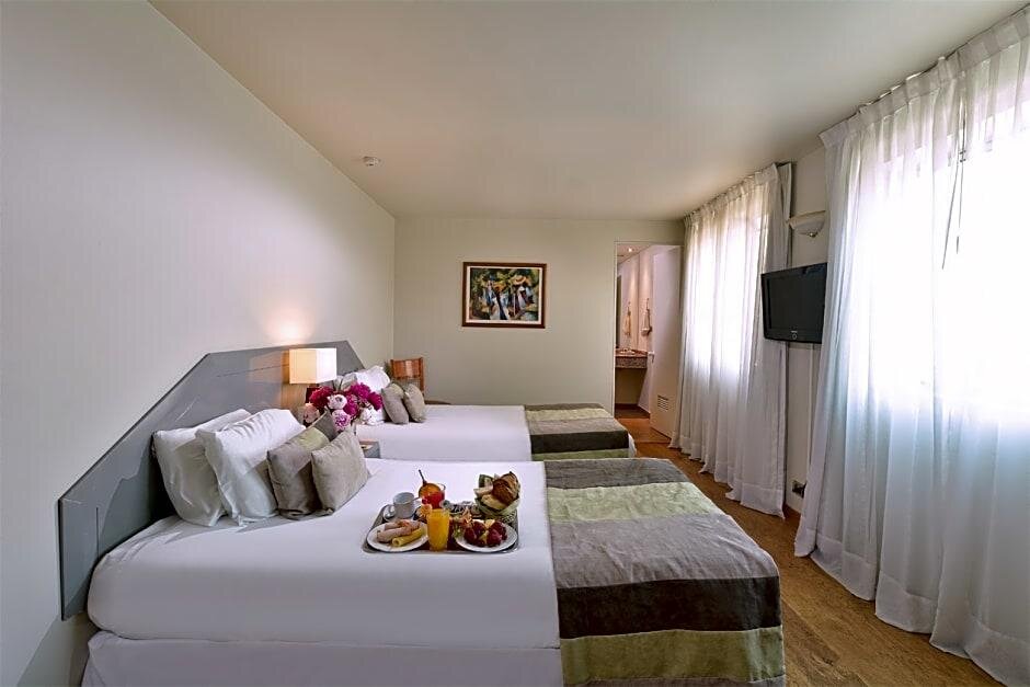 Bed in Dorm Hotel Eurotel Providencia