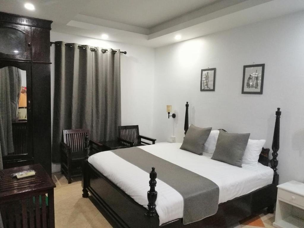 Deluxe Doppel Zimmer mit Balkon Villa Merry Lao Ban Aphay