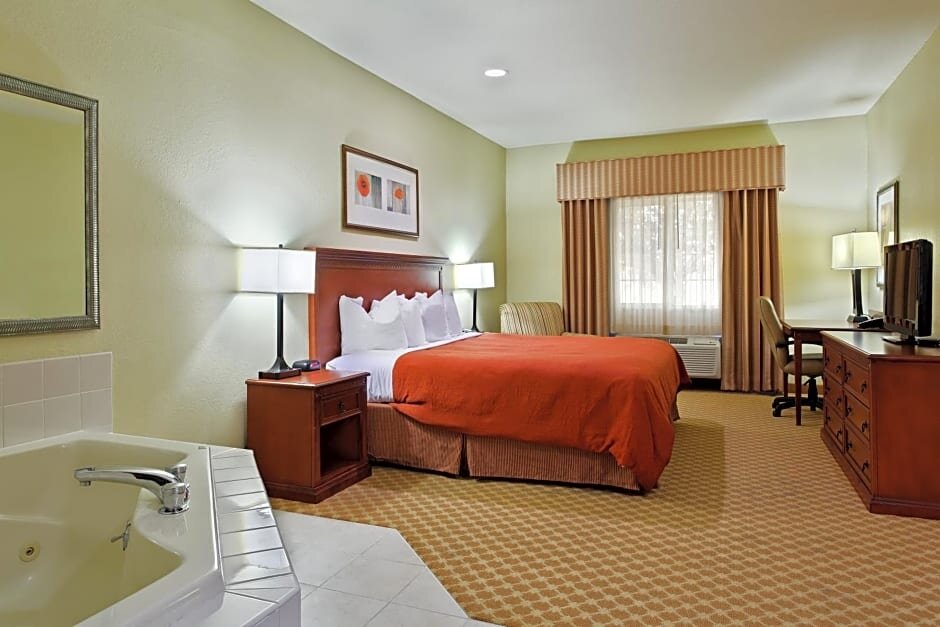 1 Bedroom Double Suite Country Inn & Suites by Radisson, Decatur, IL