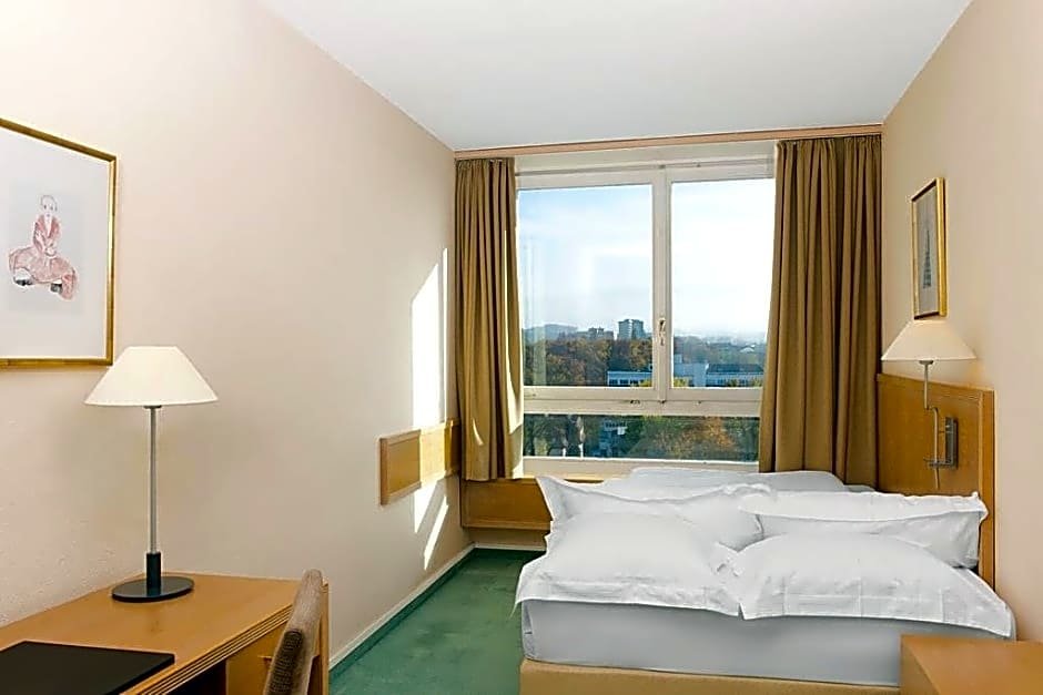 Номер Standard с 2 комнатами NH Fribourg Hotel