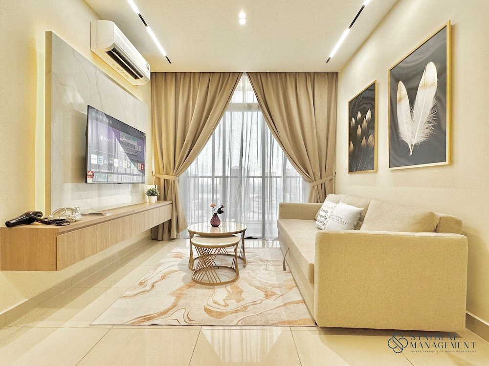 Апартаменты Comfort с 2 комнатами с балконом и с видом на город Twin Tower Residence Johor Bahru by Stayrene