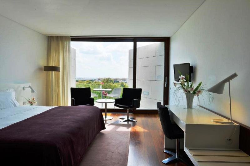 Двухместный номер Standard с балконом Pousada Palacio de Estoi - Small Luxury Hotels of the World
