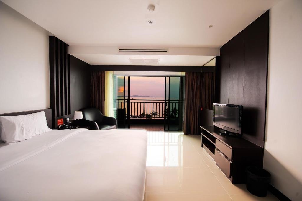 Двухместный номер Deluxe с видом на море Hotel Selection Pattaya