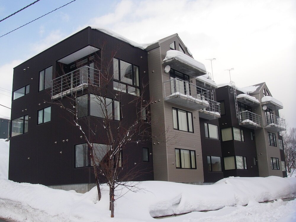 3 Bedrooms Cottage Niseko Central Houses and Apartments