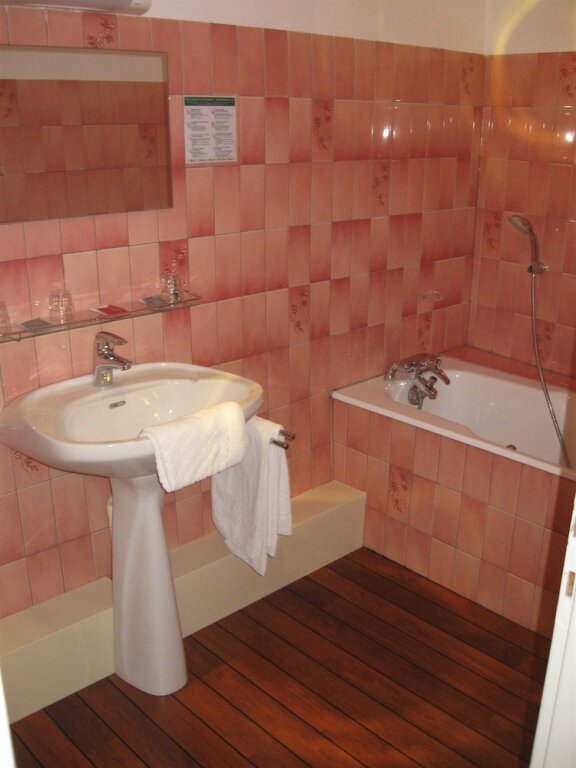 Komfort Doppel Zimmer Hotel Cheval De Bronze