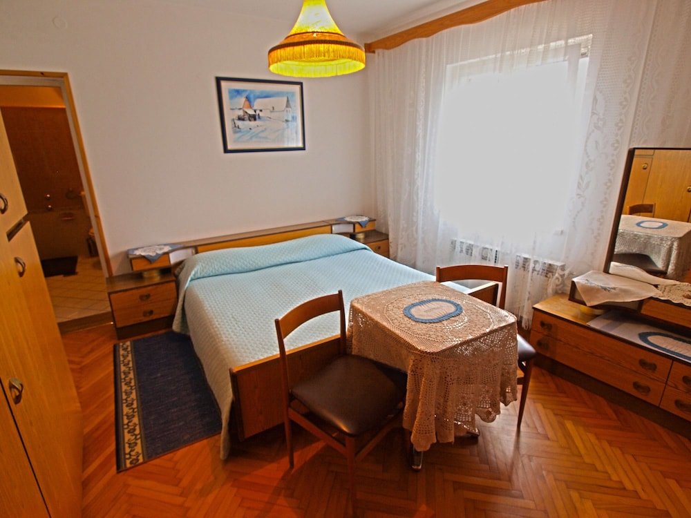 1 Bedroom Standard Double room with balcony Rooms Milan 1370