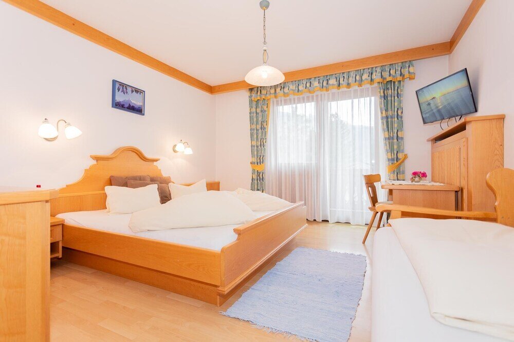 Standard Dreier Zimmer mit Balkon Ski Dome Apartments & Heaven Holiday Chalet