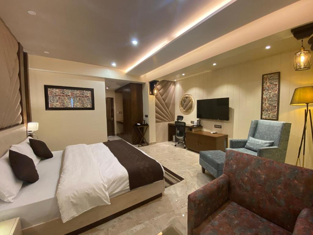 Suite with balcony Spring Valley Resorts by DLS Hotels
