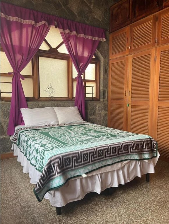 Comfort room Casa Qatzij - Guest House