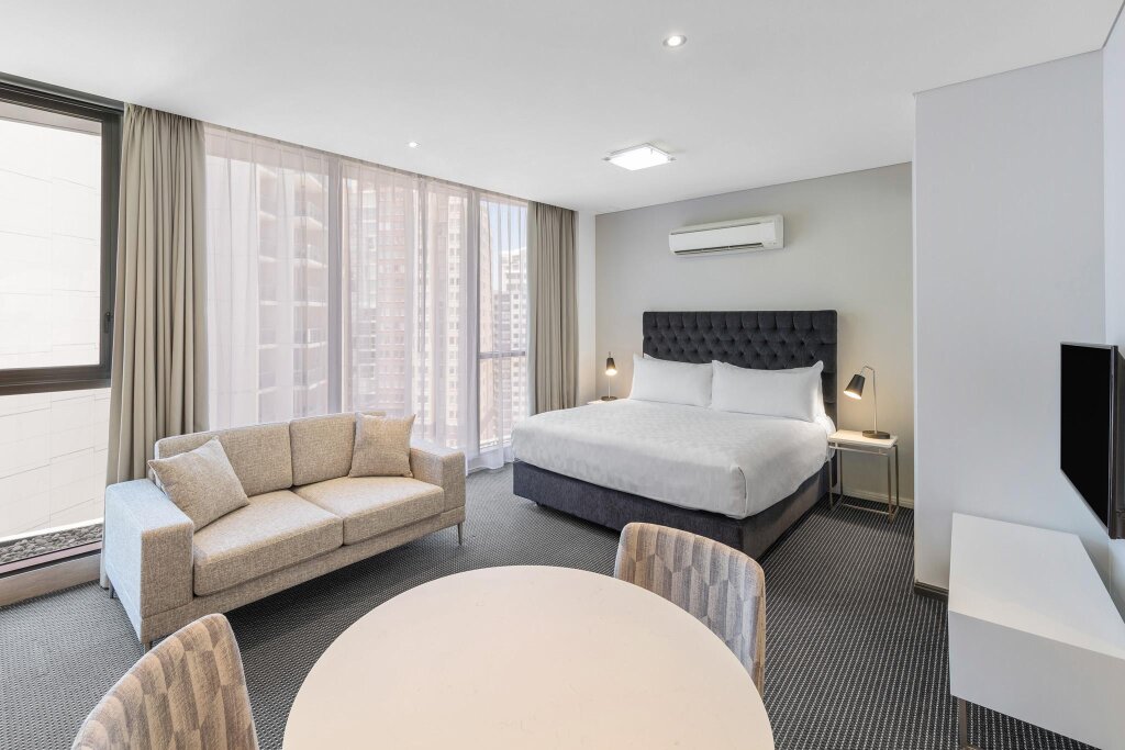 Люкс Luxury Meriton Suites Campbell Street, Sydney