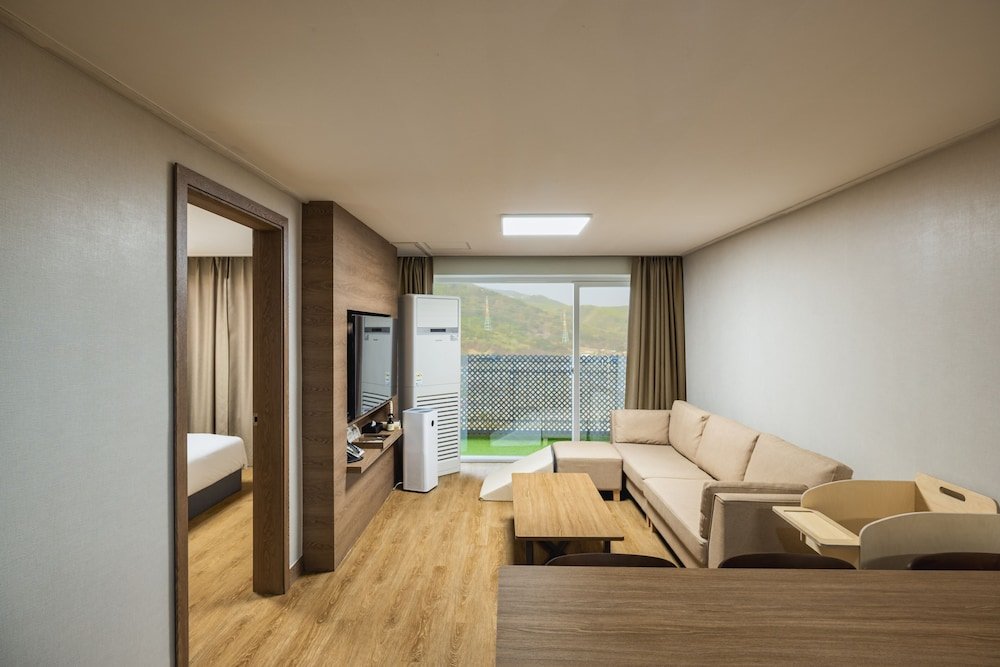 Suite Real con balcón Kensington Resort Chungju