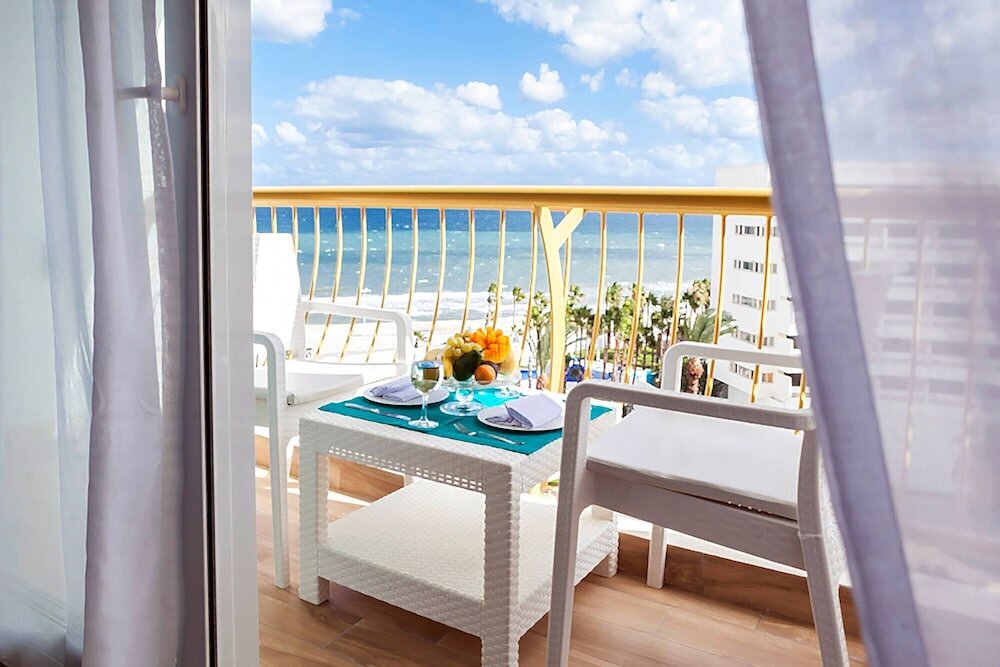 Люкс Executive c 1 комнатой с балконом Sousse Pearl Marriott Resort & Spa