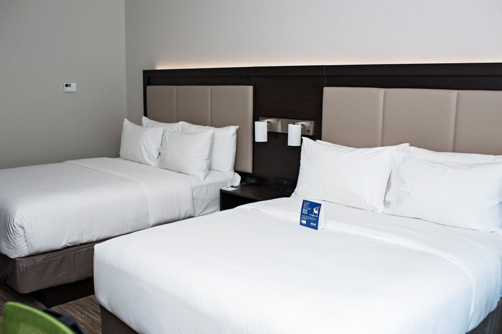 Camera quadrupla Standard Holiday Inn Express And Suites- Birmingham North-Fultondale, an IHG Hotel
