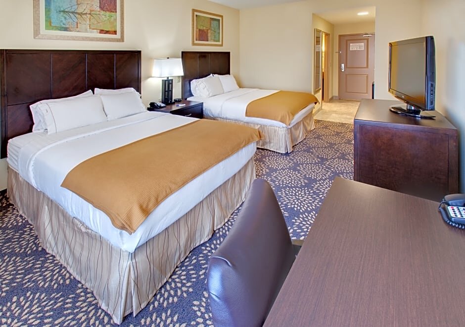 Люкс Holiday Inn Express Hotel & Suites Grand Island, an IHG Hotel