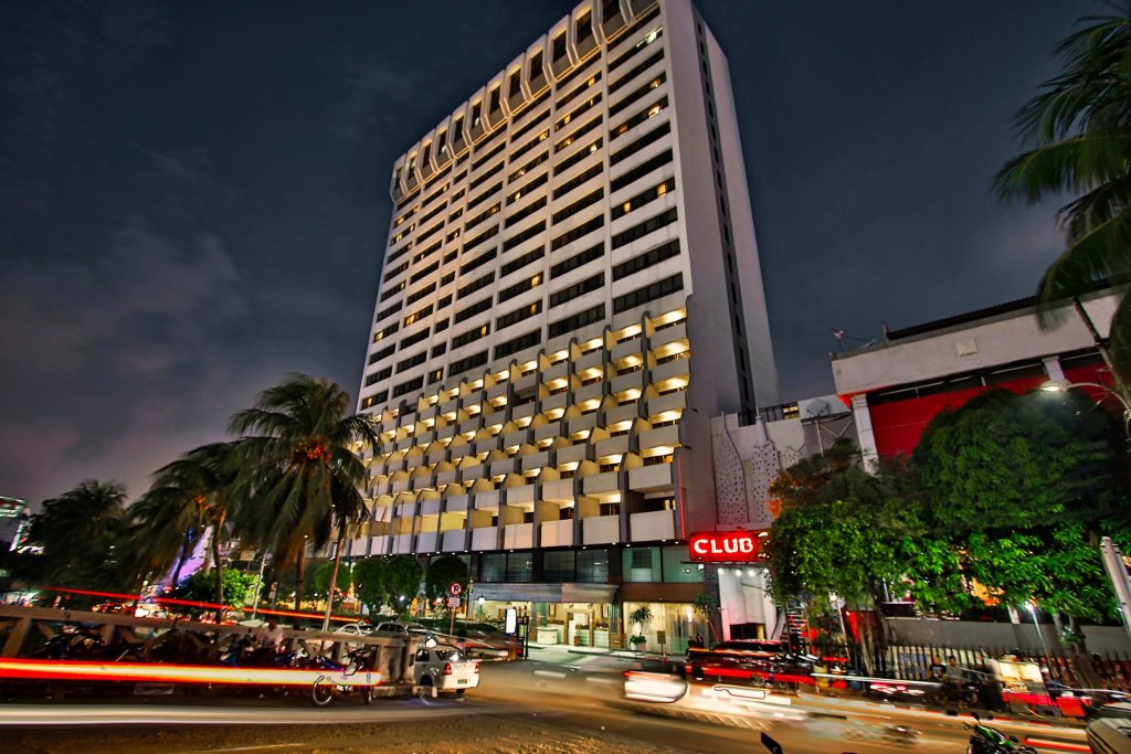 Кровать в общем номере Jayakarta Hotel Jakarta