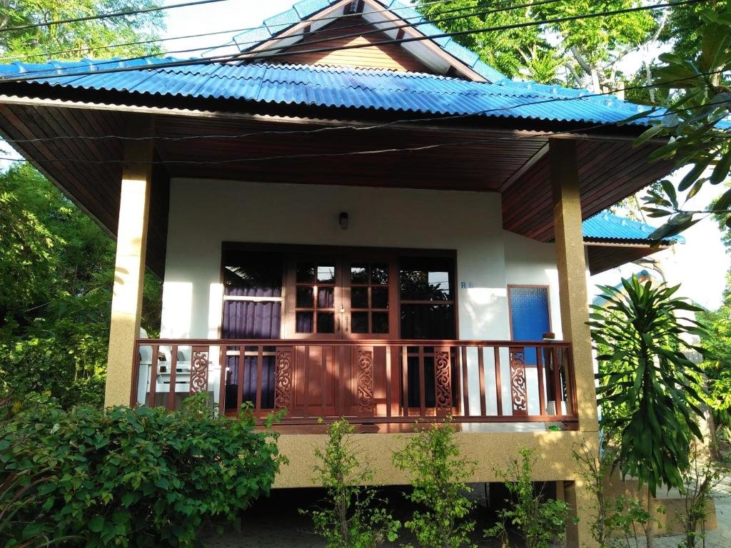 Superior Bungalow with pool view Rung Arun Resort