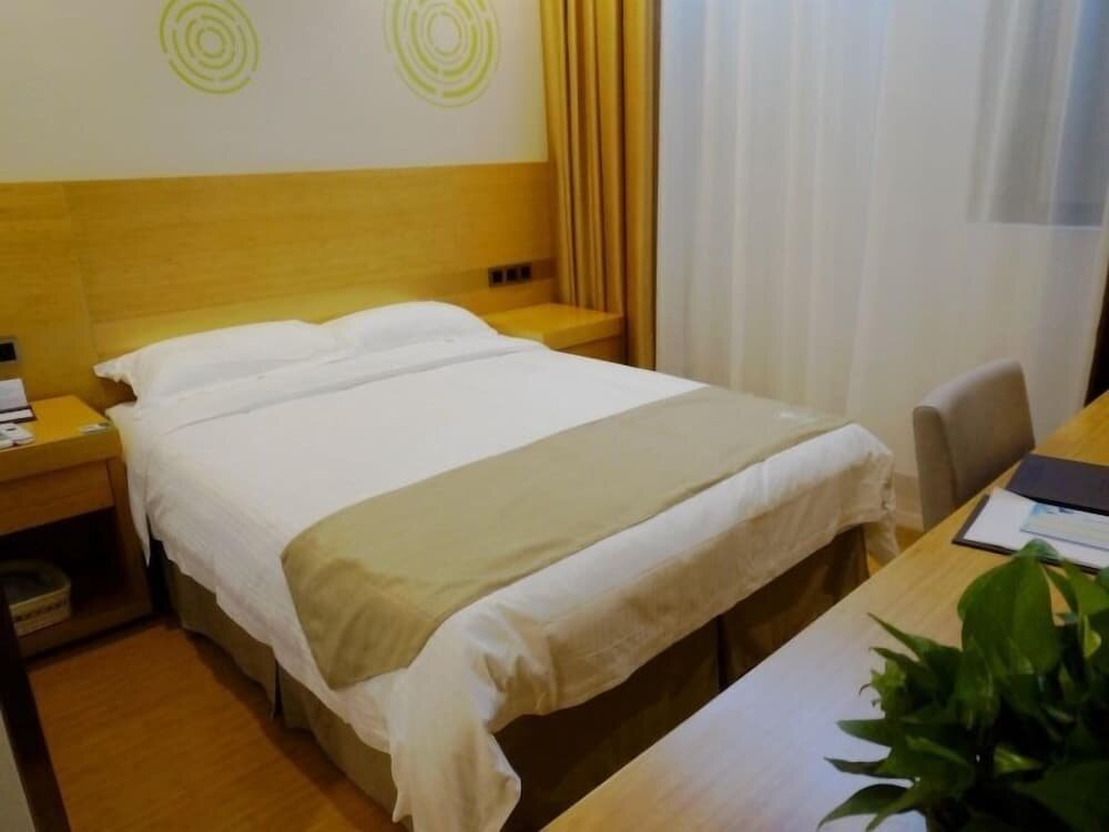 Standard Single room GreenTree Inn Suzhou Changshu North Haiyu Road Changhui Square Express Hotel
