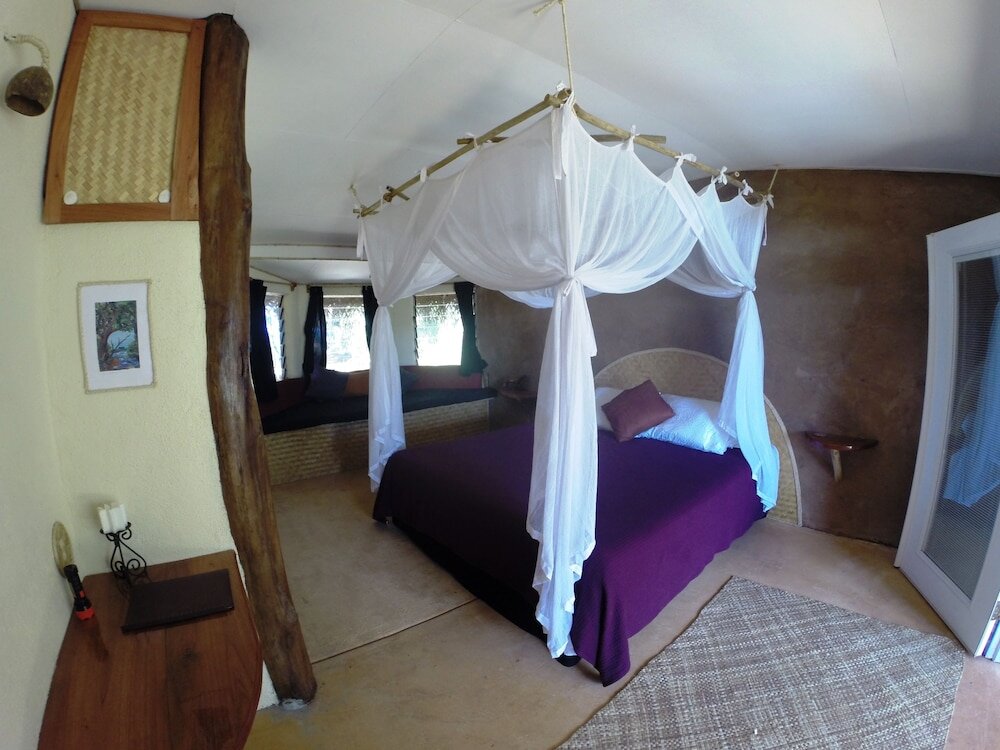 Бунгало с 2 комнатами с балконом и с видом на море Mandala Resort