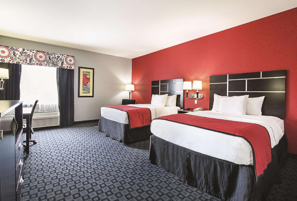 Standard Quadruple room La Quinta Inn & Suites by Wyndham Dallas - Hutchins