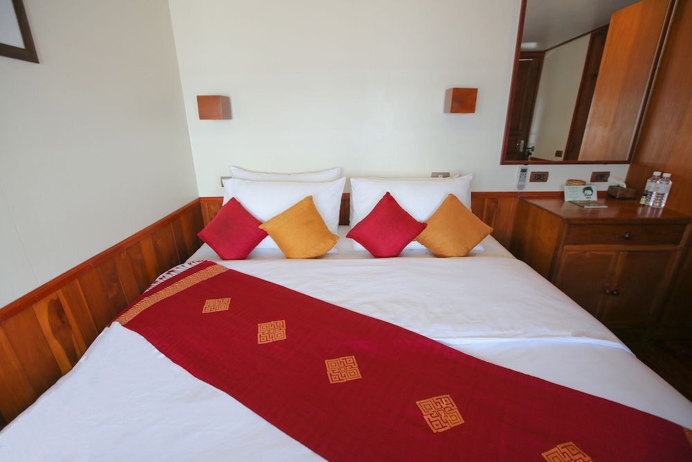 Double suite The Vat Phou Cruise