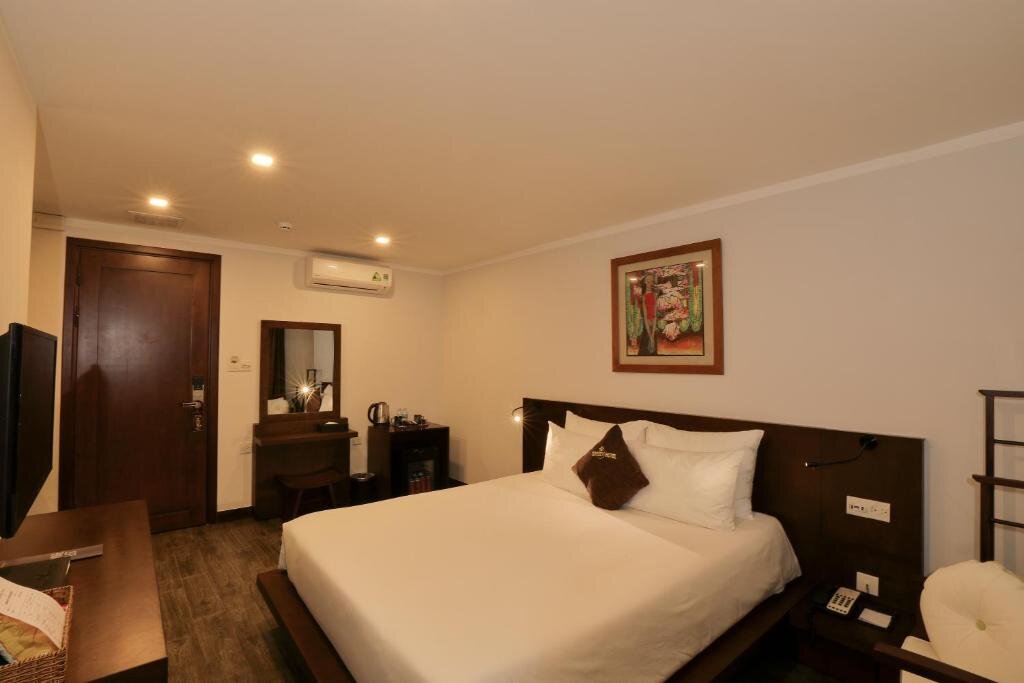 Superior Double room with land view Hoi An Odyssey Hotel & Spa