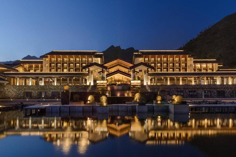 Люкс Deluxe Wutai Mountain Marriott Hotel