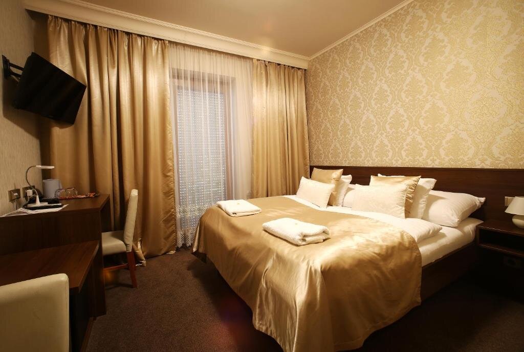 Standard Double room with balcony Hotel Roudna
