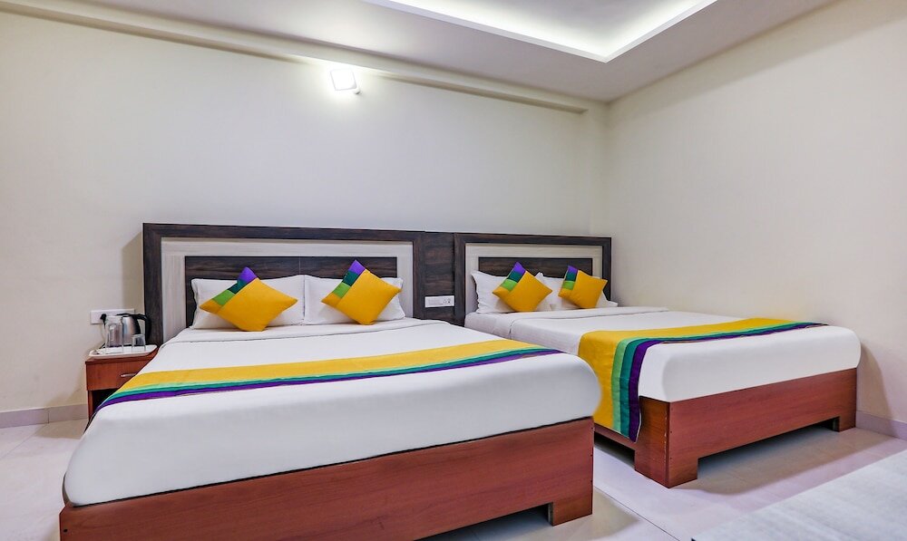 Premium room Itsy By Treebo - Kottaram Residency