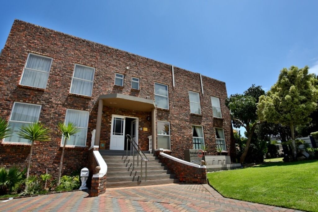 Hotels Near Plattekloof Village Shopping Centre. Prices & Easy Booking‎!