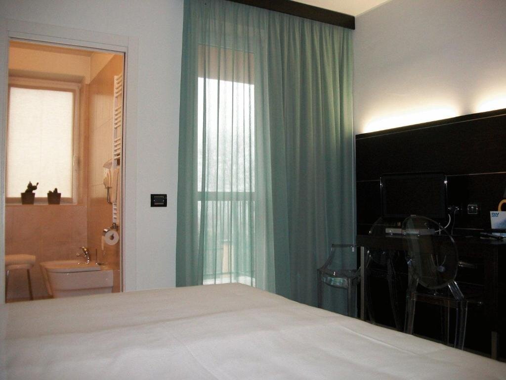 Двухместный номер Standard с балконом Hotel Fiera Milano
