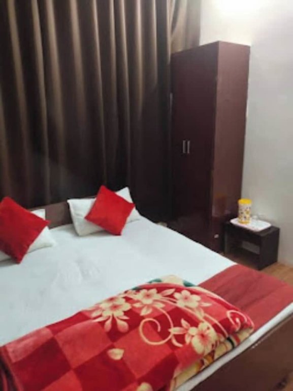 Deluxe Double room with city view Goroomgo D S Residency Varanasi
