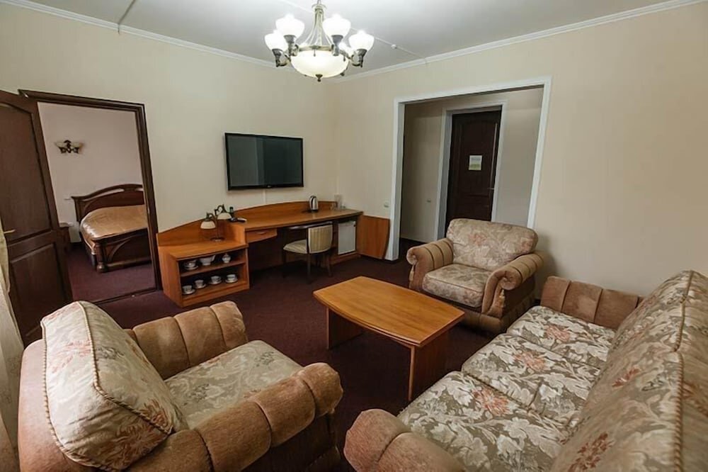 Komfort Suite Hotel Zhambyl
