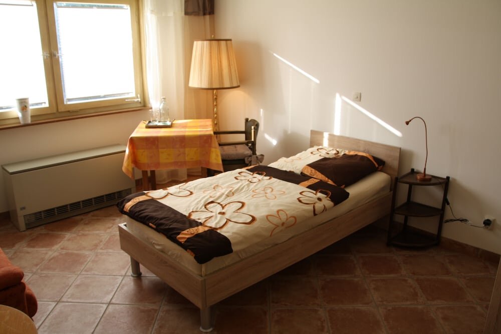 Standard simple chambre Gästezimmer Lußhardthof