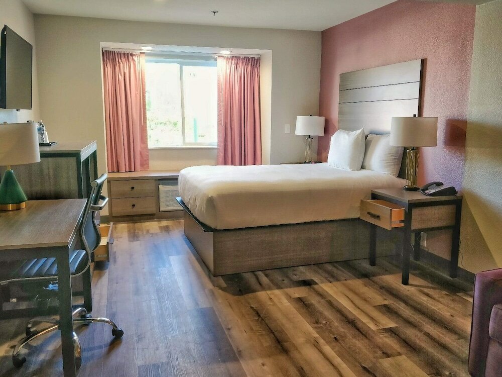 Deluxe room Arya Inn and Suites