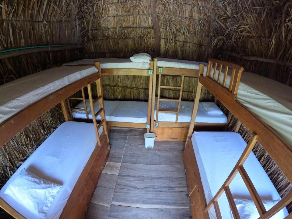Кровать в общем номере Mistica Island Hostel - Isla Palma