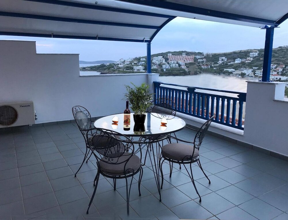 Standard Penthouse room with balcony Erato Apartments