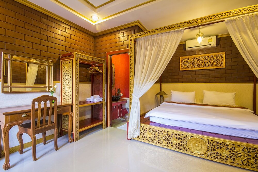 Двухместный номер Deluxe с балконом Irawadee Resort
