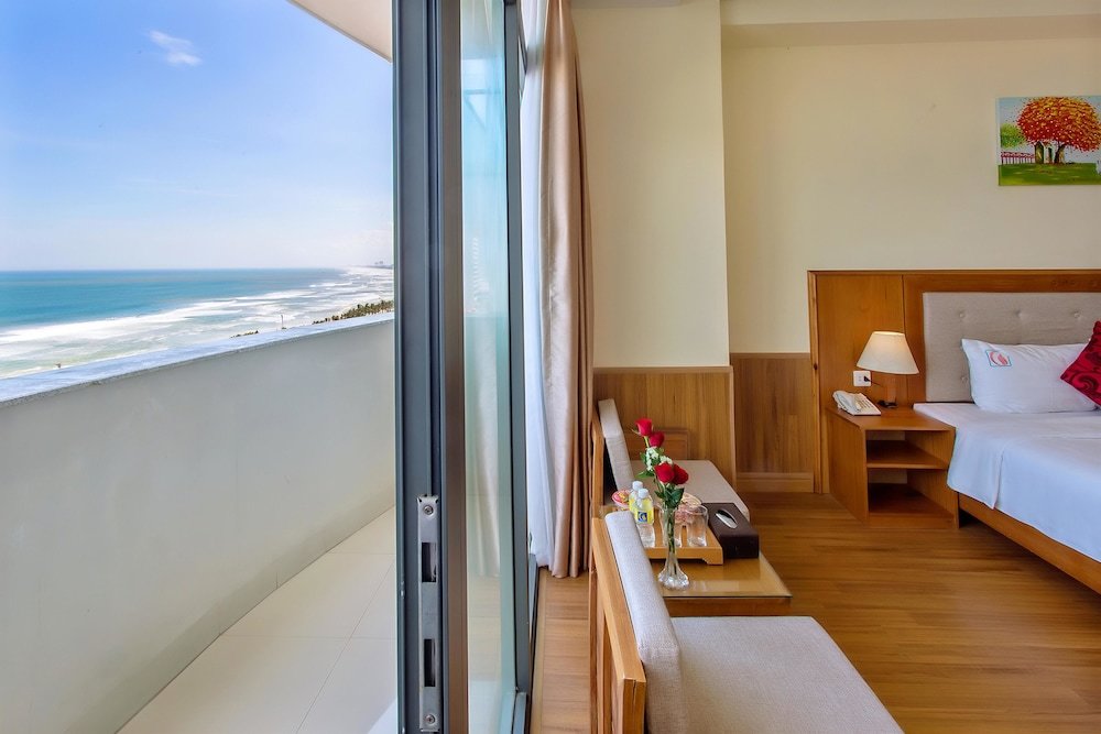 Deluxe Doppel Zimmer mit Balkon und mit Meerblick Golden Sea Hotel