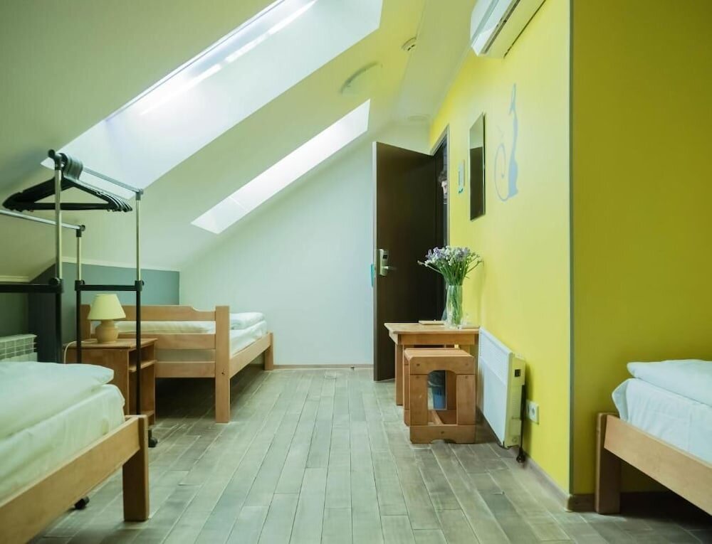 Standard Triple room DREAM Hostel Kyiv