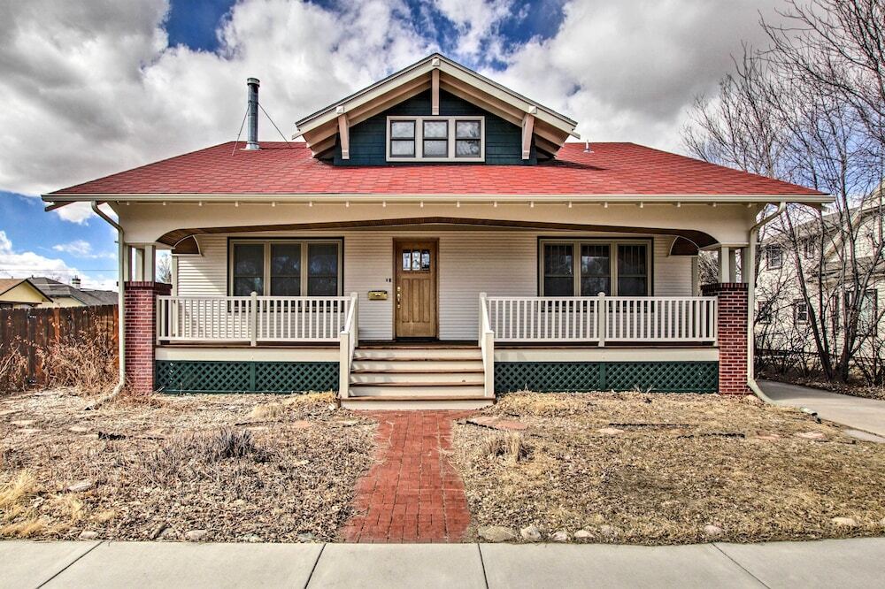 Laramie Home w/ Backyard < 1 Mi to Univ of Wyoming Bamforth National Wildlife Refuge
