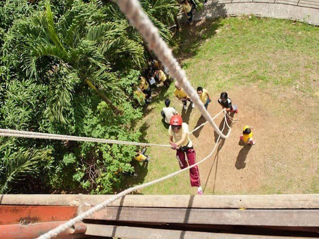 Falcon Crest Resort - Teambuilding Cubao