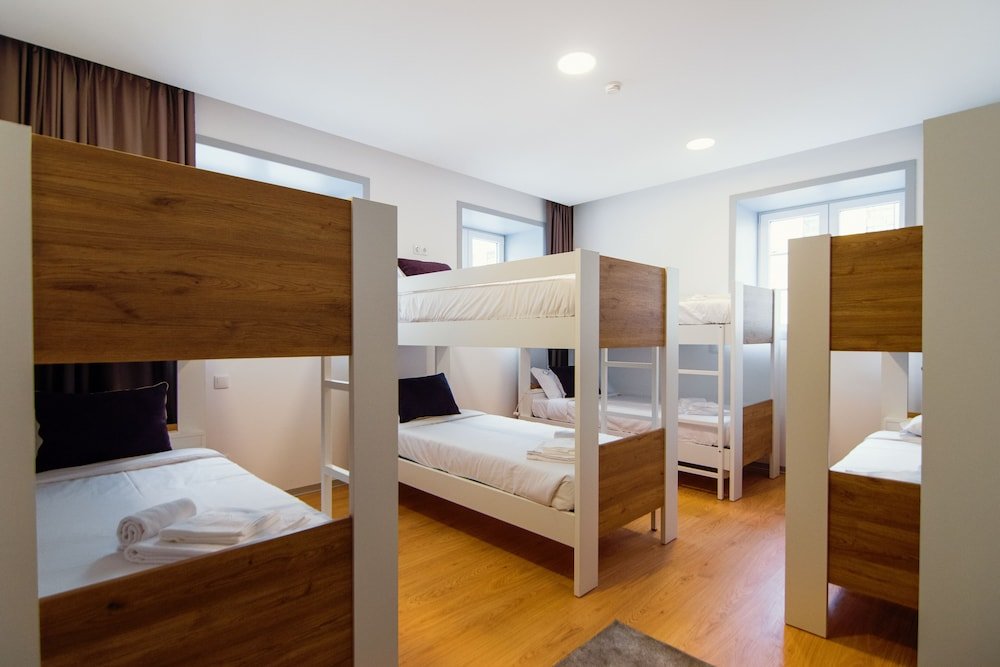 Кровать в общем номере (мужской номер) Centro de Juventude de Braga - Hostel