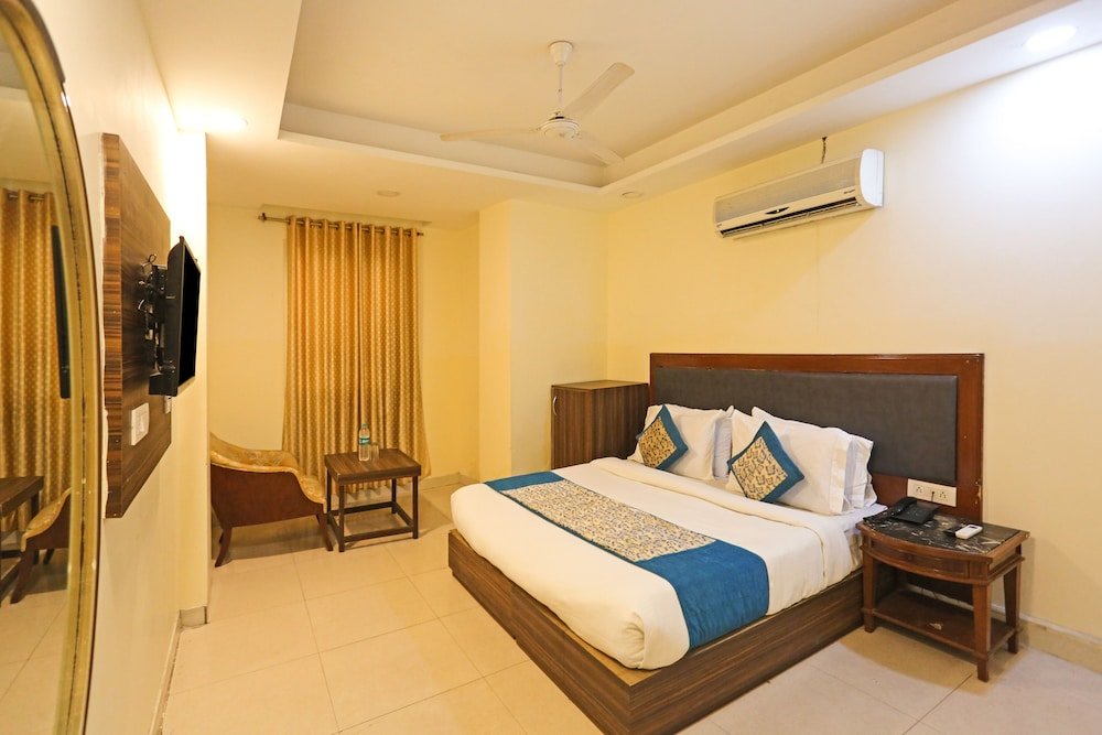 Standard Zimmer Hotel Paras Delhi Airport